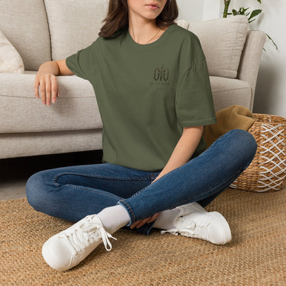 Olive Oxen Minimal Crest T‑Shirt — Subtle Military-Inspired Logo Tee